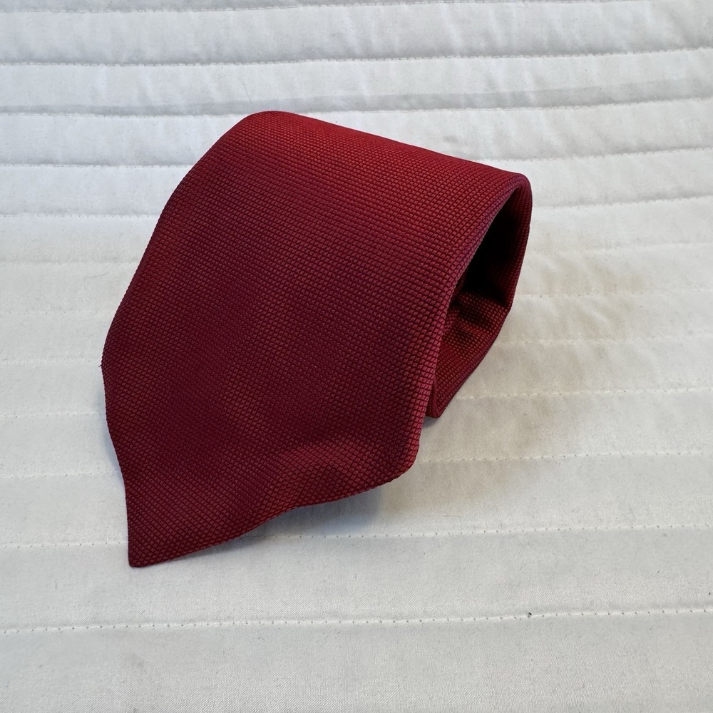Egon Furstenberg Red 100% Silk Necktie Made In‎ Italy